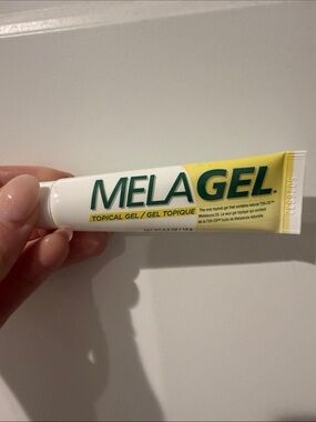 MELAGEL Topical Gel - Yellow & White Tube for Targeted Skincare